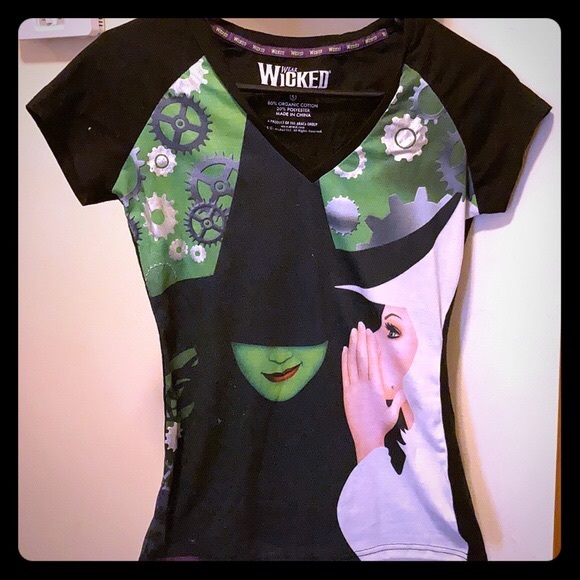 Wicked the play t-shirt - Picture 4 of 7